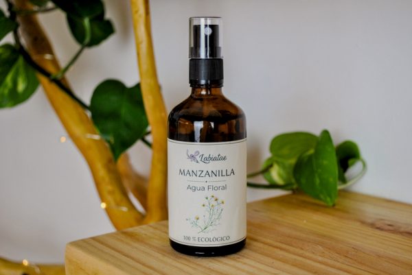 AGUA FLORAL MANZANILLA