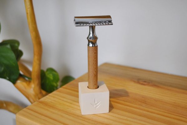 MAQUINILLA DE AFEITAR MADERA