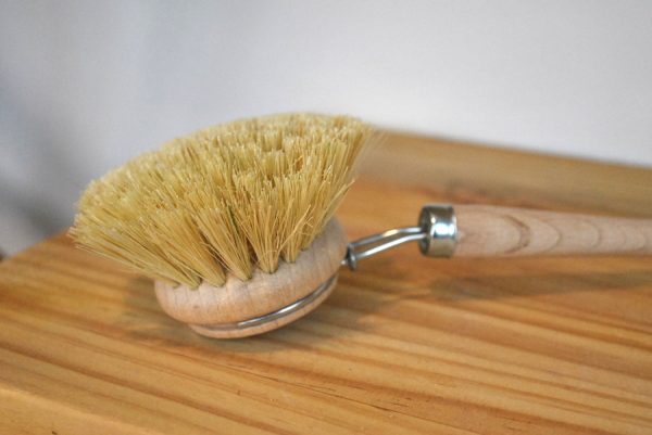 CEPILLO FREGAR DURO CON MANGO