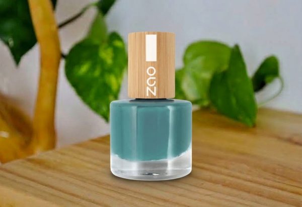 ESMALTE DE UÑAS – AZUL BAHÍA 676